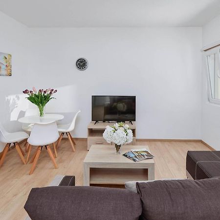 Peaceful Sunhill Apartments Котор Экстерьер фото