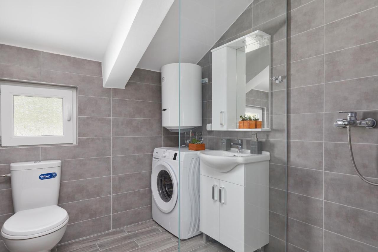 Peaceful Sunhill Apartments Котор Экстерьер фото