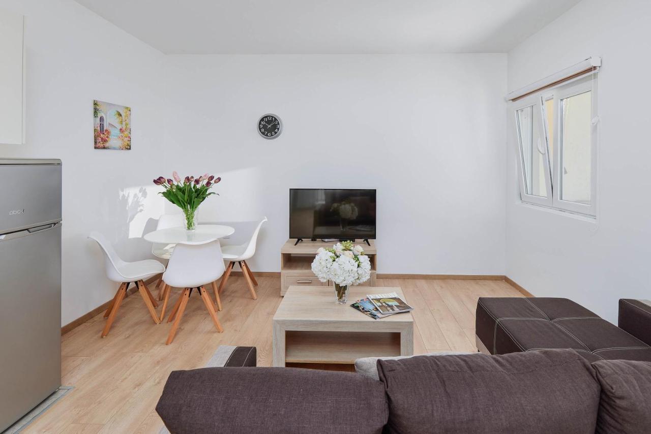 Peaceful Sunhill Apartments Котор Экстерьер фото